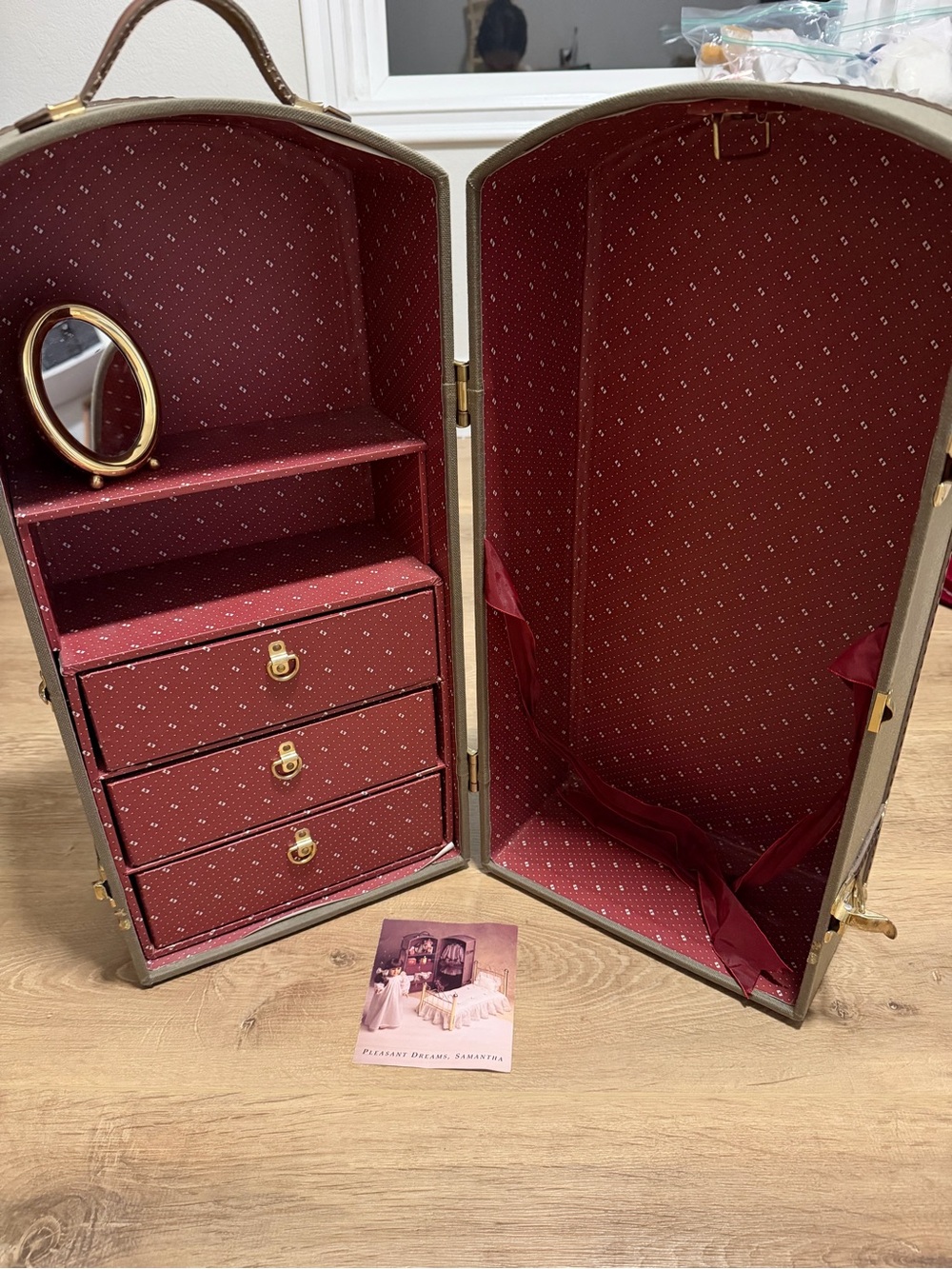 American Girl Samantha’s Steamer trunk